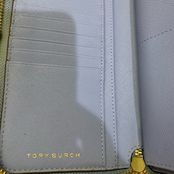 Tory Burch Robinson Zip Continental Wallet - Picture 7 of 16